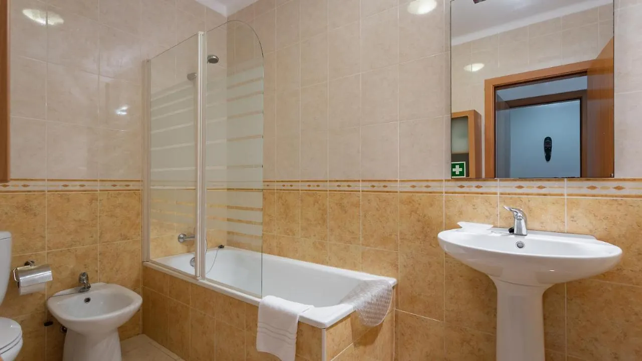 Bright & Lovesome Apartment W/ Balcony In Portimao By Lovelystay
