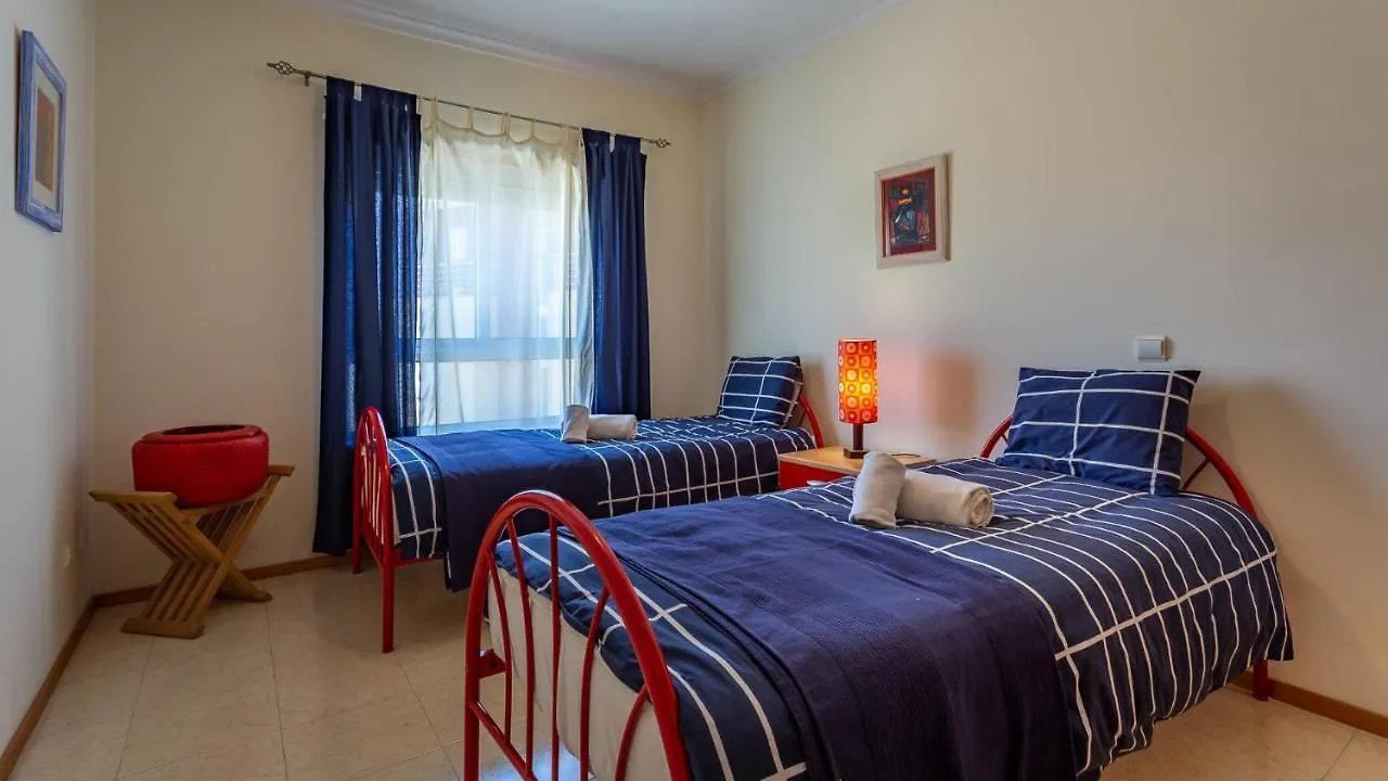 Bright & Lovesome Apartment W/ Balcony In Portimao By Lovelystay 0*,  葡萄牙